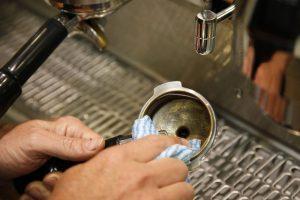 ČIŠĆENJE ESPRESSO APARATA ČIŠĆENJE ESPRESSO APARATA